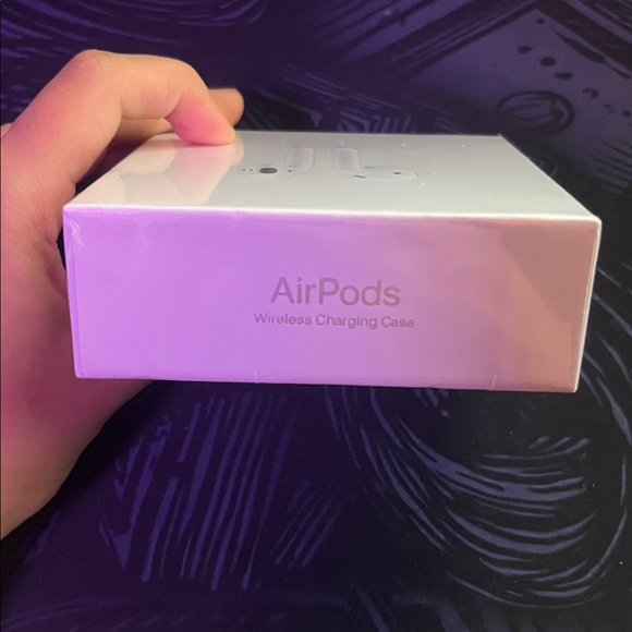 Apple AirPods sealed - Picture 6 of 6